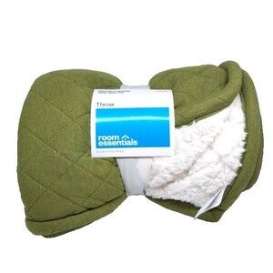 Quilted Jersey Throw Blanket with Faux Shearling Reverse Heathered, Olive 50x60